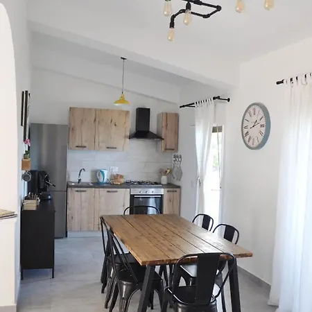 Nyaraló Sea Sound House *