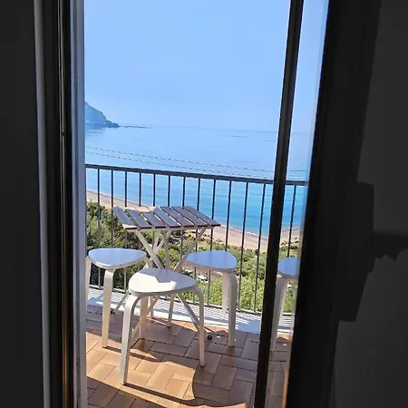 Sea Sound House